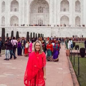 Meet your Posher, Nicole